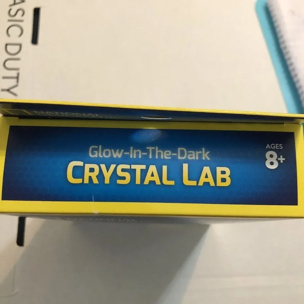 National Geographic Glow in the Dark Crystal Lab STEM. Brand New